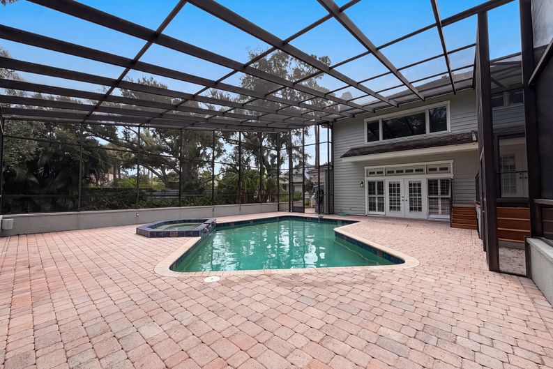 Photo 11 of 68 of 1675 Landings Ln, Sarasota, FL