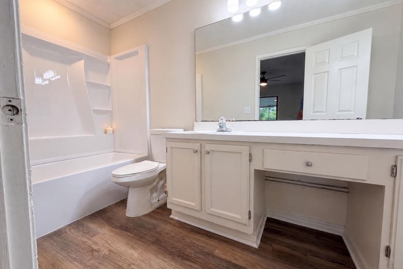 Photo 16 of 23 of 8048 Kilwinning Ln, Jacksonville, FL