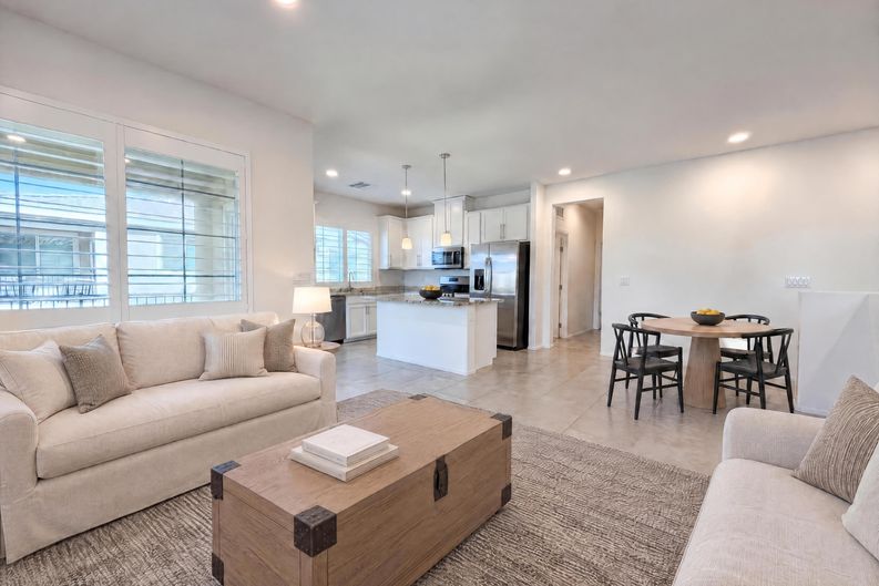 Photo 3 of 19 of 8457 Insignia Ave, Las Vegas, NV
