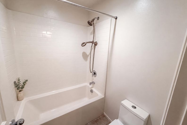 Photo 17 of 23 of 11382 Brewer Dr, Beaumont, CA