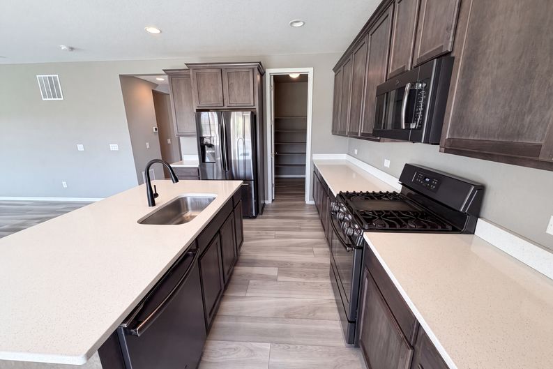 Photo 12 of 39 of 2450 Garganey Dr, Castle Rock, CO