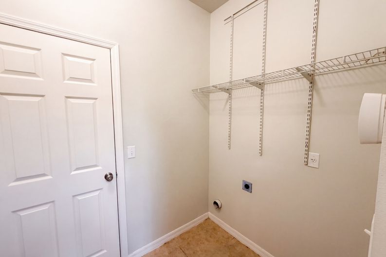 Photo 16 of 21 of 419 Hammerstone Ave, Haines City, FL