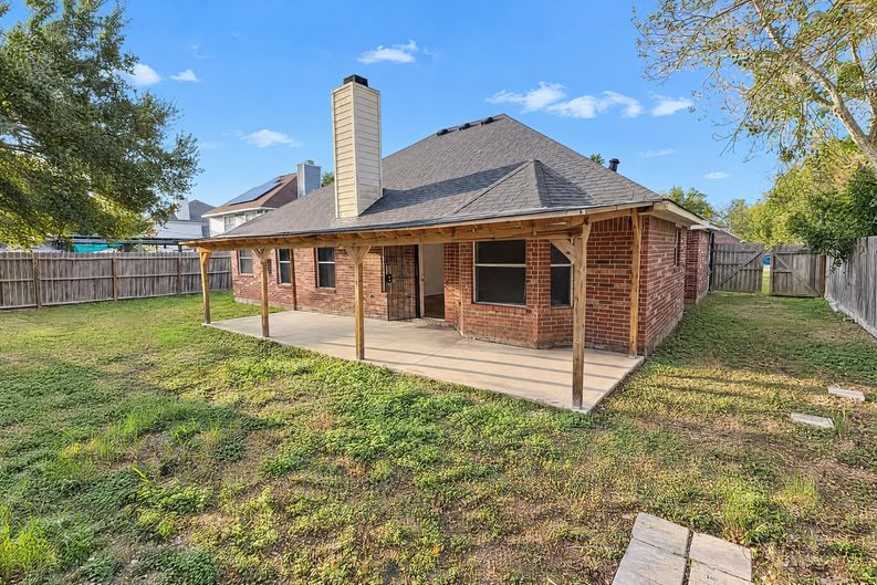 Photo 5 of 20 of 5018 Graford Pl, Corpus Christi, TX