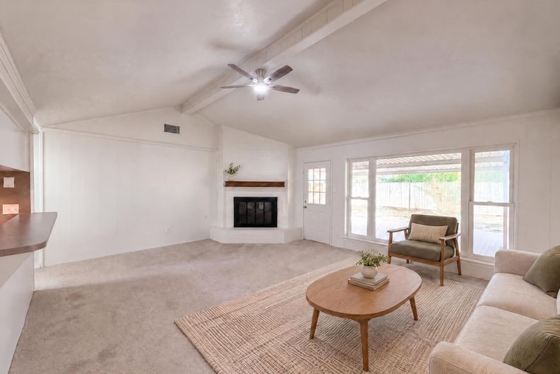 Photo 6 of 34 of 4514 Arapajo St, Pasadena, TX