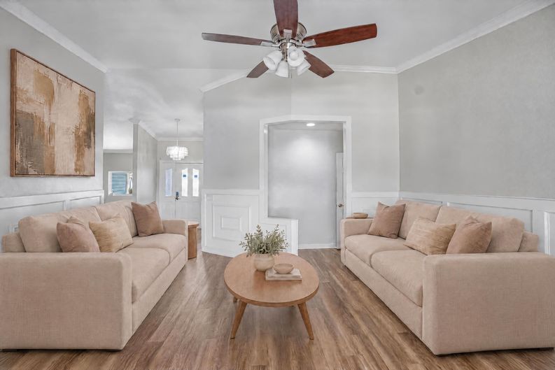 Photo 30 of 63 of 5609 Executive Dr, New Port Richey, FL