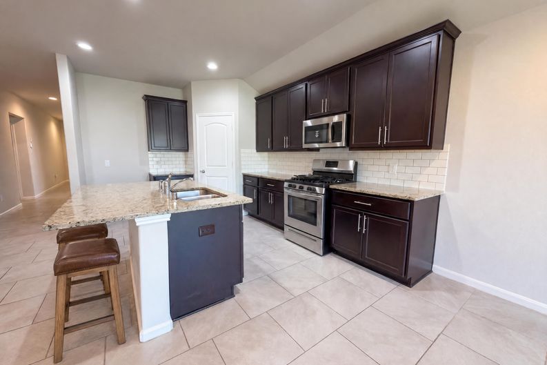 Photo 19 of 24 of 8322 Oakleaf Meadow Ct, Rosharon, TX