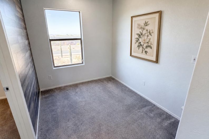 Photo 20 of 40 of 2513 W Florentine Rd, Phoenix, AZ
