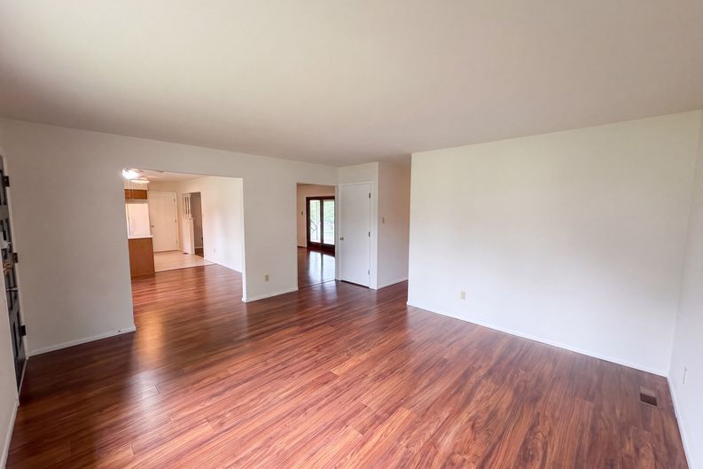 Photo 3 of 19 of 1621 Christy Dr, Saint Charles, MO