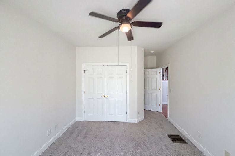 Photo 16 of 35 of 4993 Winding Ridge Dr, Greensboro, NC