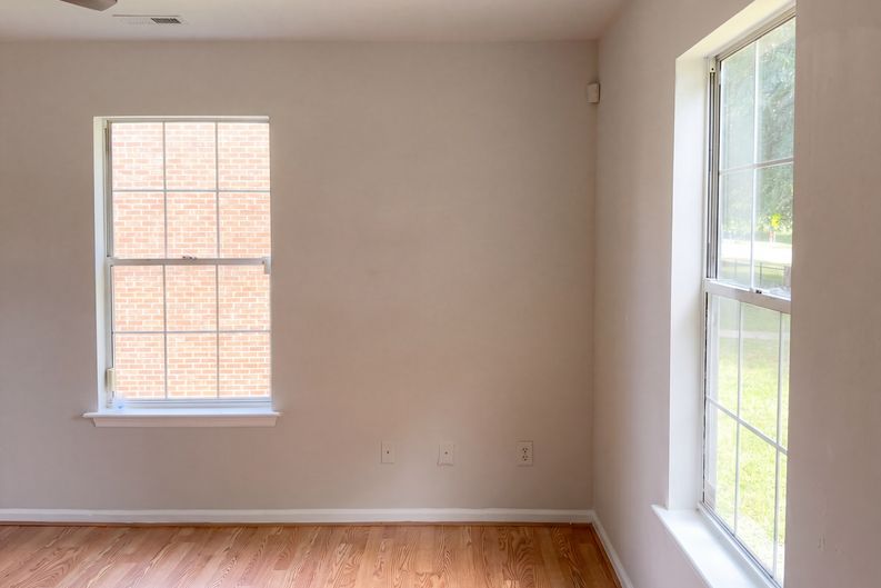 Photo 13 of 25 of 625 E Princess Anne Rd, Norfolk, VA