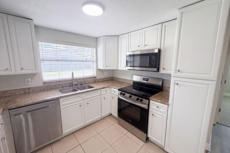 Photo 11 of 37 of 5324 Reef Dr, New Port Richey, FL
