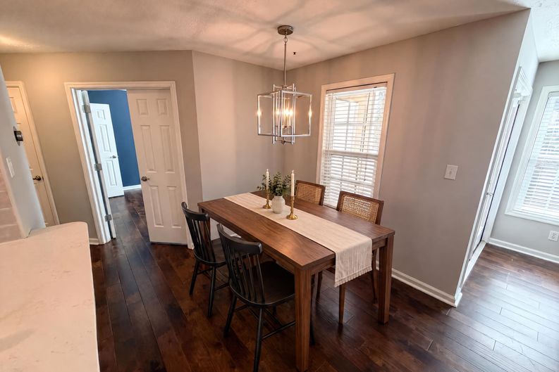 Photo 7 of 31 of 2090 River Heights Walk SE, Marietta, GA