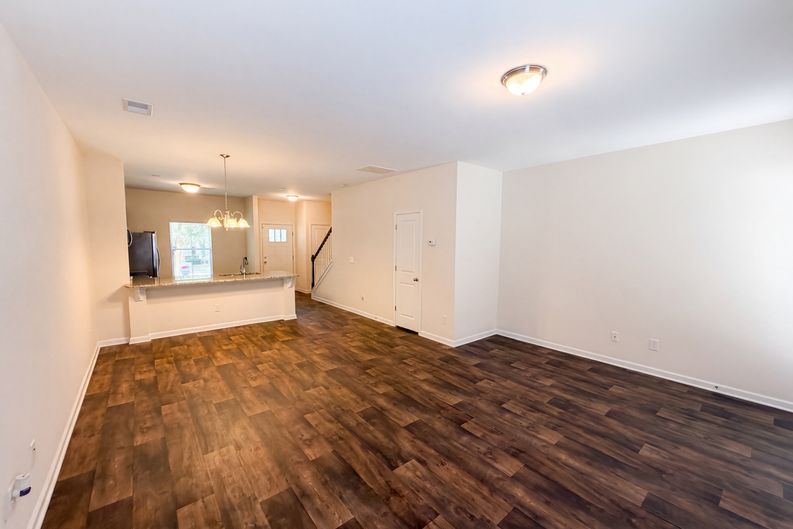 Photo 6 of 20 of 857 Forest Park Rd, Columbia, SC