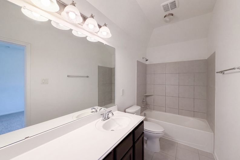 Photo 20 of 28 of 19607 Pecos Bend Ct, Cypress, TX