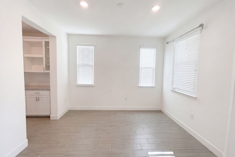 Photo 11 of 29 of 4861 Peace Lily Ln, Roseville, CA