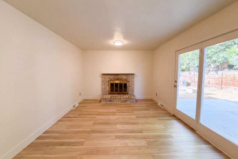 Photo 12 of 43 of 7447 S Ames Ct, Littleton, CO