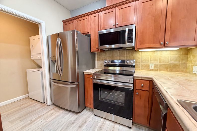 Photo 6 of 17 of 5155 Summerlinn Way, West Linn, OR