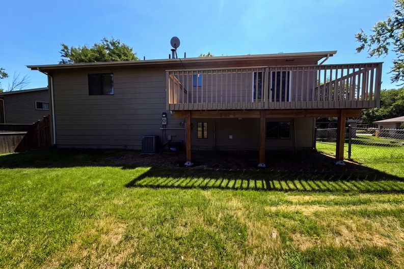 Photo 5 of 24 of 13802 Holyoke Path, Apple Valley, MN