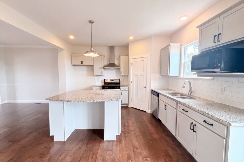 Photo 3 of 22 of 8052 Brockman Ln, Nashville, TN