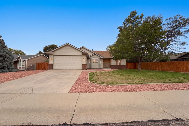 Photo 35 of 47 of 1814 Chesapeake Cir, Johnstown, CO