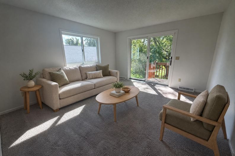 Photo 6 of 46 of 905 4th Ave N, Sauk Rapids, MN