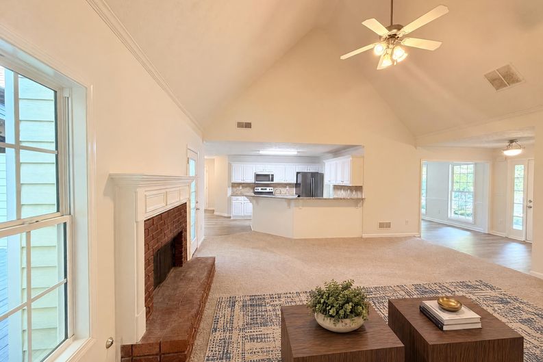 Photo 6 of 24 of 2050 Windfield Dr, Monroe, GA