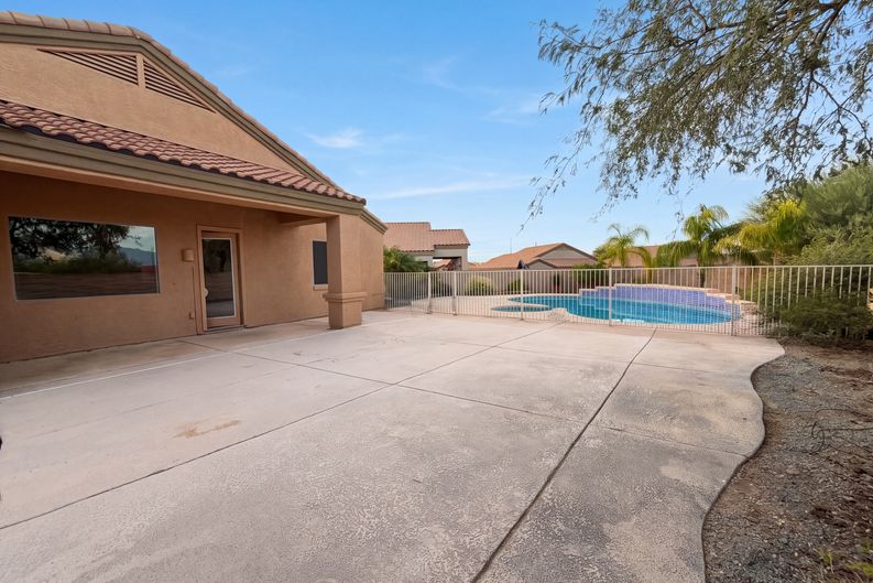 Photo 6 of 28 of 7030 W Fallen Sun Ct, Tucson, AZ