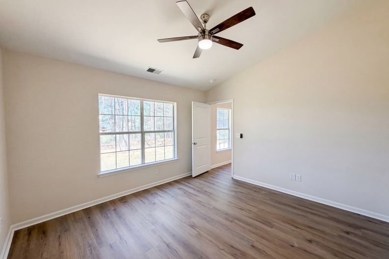 Photo 8 of 17 of 9794 Stockport Cir, Summerville, SC