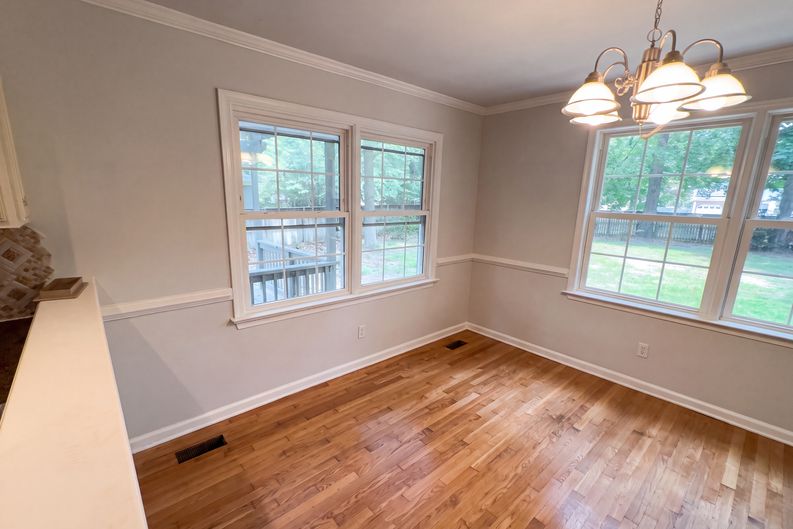 Photo 10 of 26 of 101 Bonito Dr, Yorktown, VA