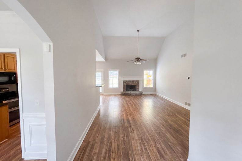 Photo 34 of 43 of 8230 Mossybrook Ln, Douglasville, GA