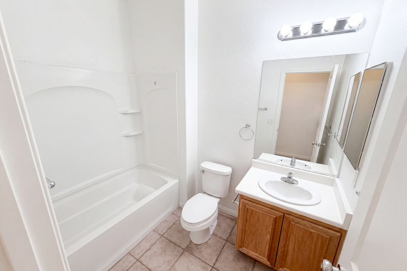 Photo 10 of 27 of 4220 Iris Pearl Ave, North Las Vegas, NV