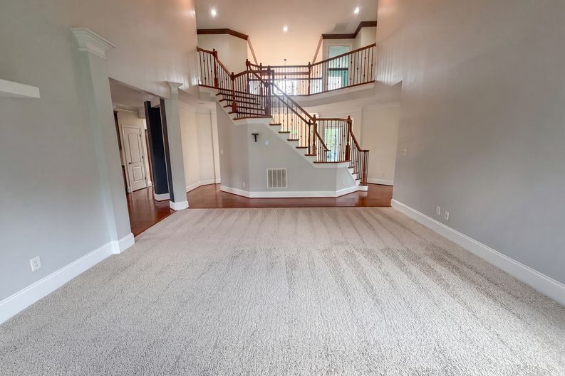 Photo 9 of 33 of 7791 Newhaven Dr, Oak Ridge, NC