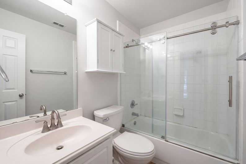 Photo 12 of 24 of 4536 Risinghill Dr, Plano, TX
