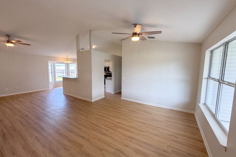Photo 11 of 28 of 2998 Firwood Ave SE, Palm Bay, FL
