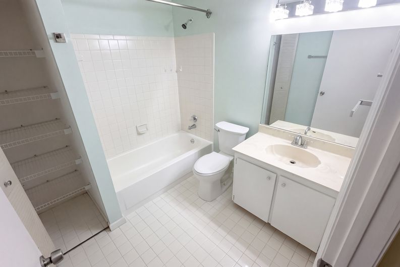 Photo 11 of 17 of 87 Buxton Ln, Boynton Beach, FL
