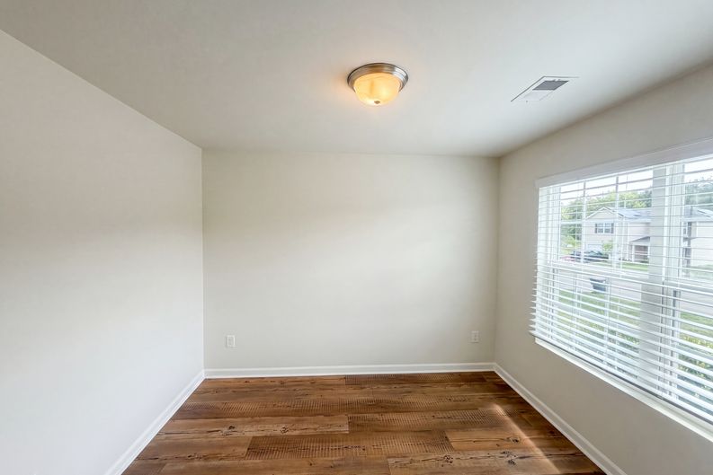 Photo 4 of 24 of 1134 Aster Way, Burlington, NC