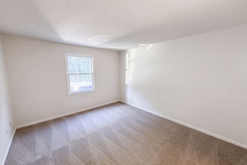 Photo 10 of 19 of 101 Carriage House Dr, Kannapolis, NC