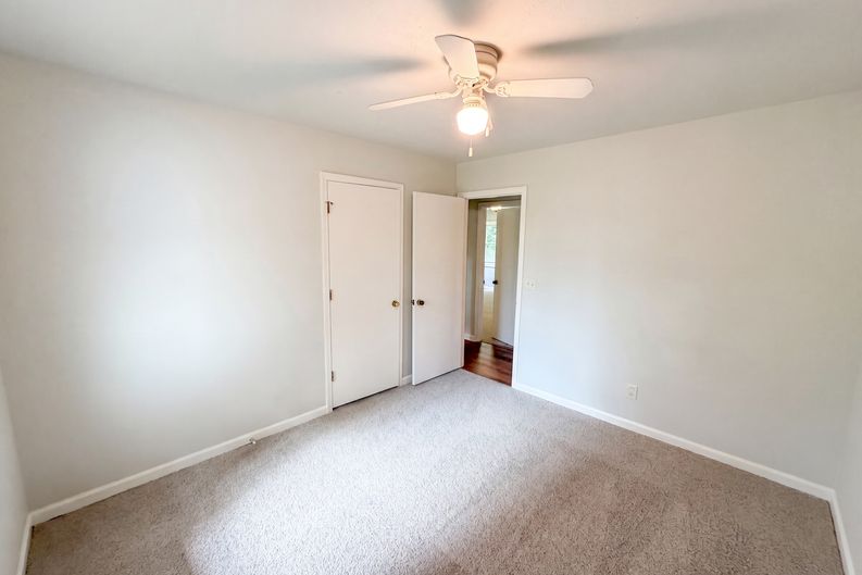 Photo 8 of 20 of 158 Colemans Bluff Dr, Woodstock, GA