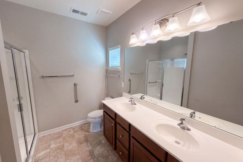 Photo 13 of 16 of 1006 Oakmere Rd, Waxhaw, NC