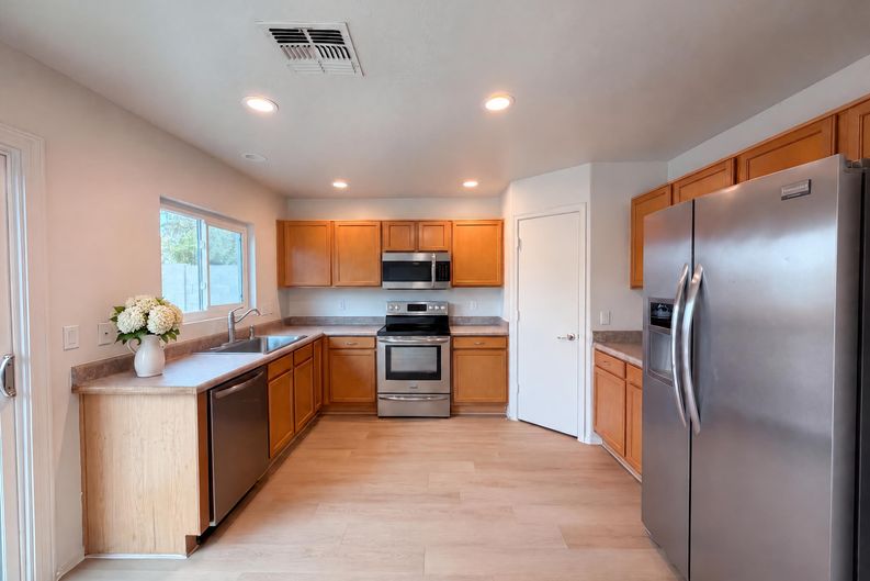 Photo 8 of 20 of 198 N 222nd Dr, Buckeye, AZ