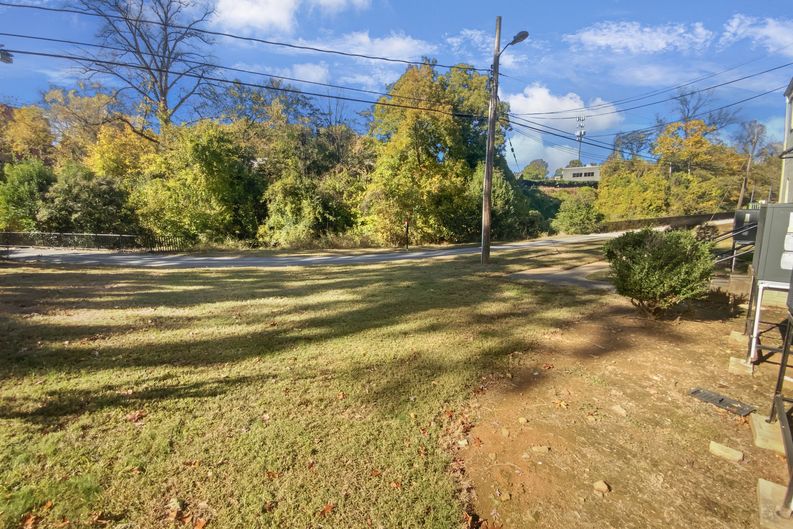 Photo 19 of 20 of 349 Wakefield Dr, Charlotte, NC