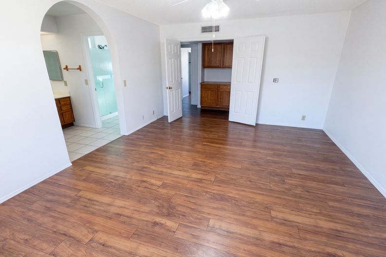 Photo 7 of 26 of 9207 W Kerry Ln, Peoria, AZ