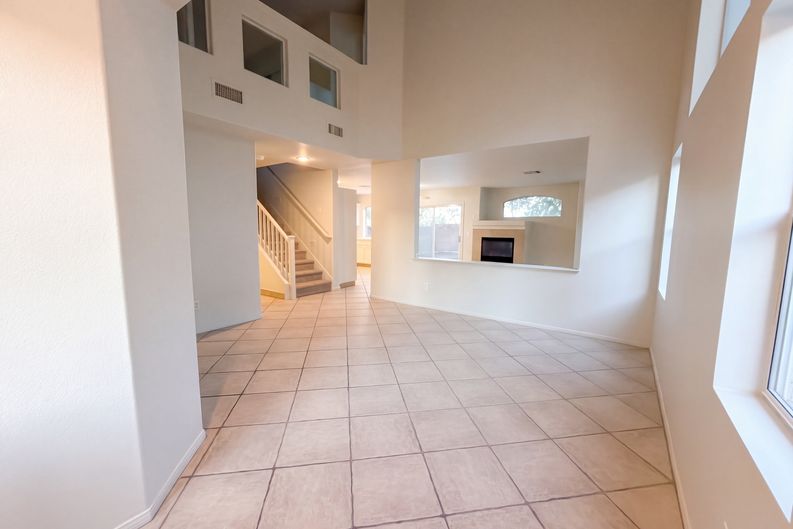 Photo 6 of 25 of 1008 Windhook St, Las Vegas, NV