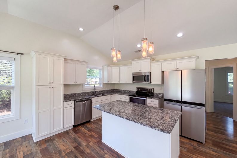 Photo 3 of 23 of 155 Eagle Ridge Dr, Chesnee, SC