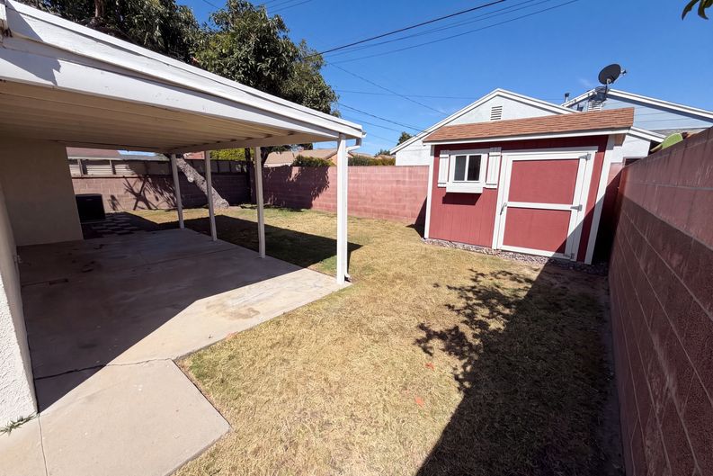 Photo 17 of 27 of 11844 Graystone Ave, Norwalk, CA