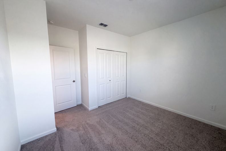 Photo 15 of 24 of 2172 Rider Rain Ln, Apopka, FL
