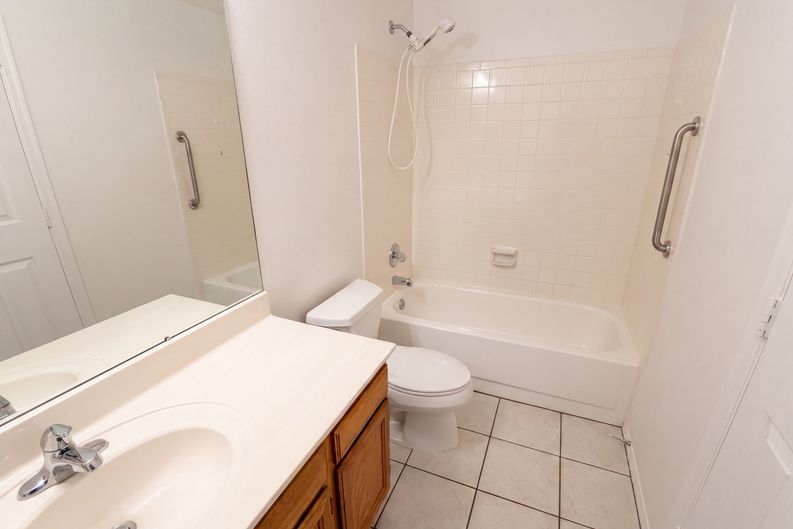 Photo 15 of 26 of 9207 W Kerry Ln, Peoria, AZ