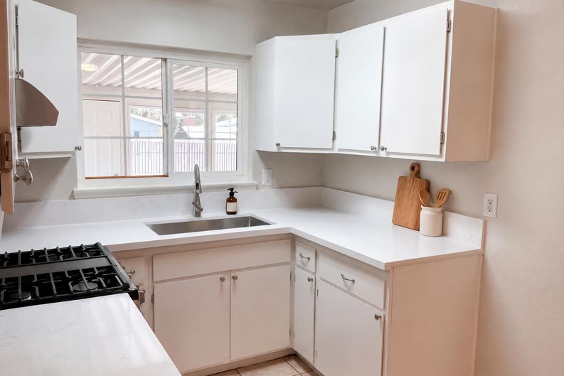 Photo 8 of 24 of 695 N Pepper Ave, Rialto, CA