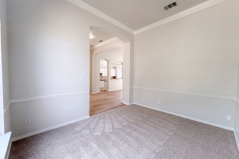 Photo 8 of 31 of 1221 Old Oak Trl, Flower Mound, TX