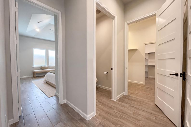 Photo 13 of 16 of 40402 Mostyn Dr, Magnolia, TX